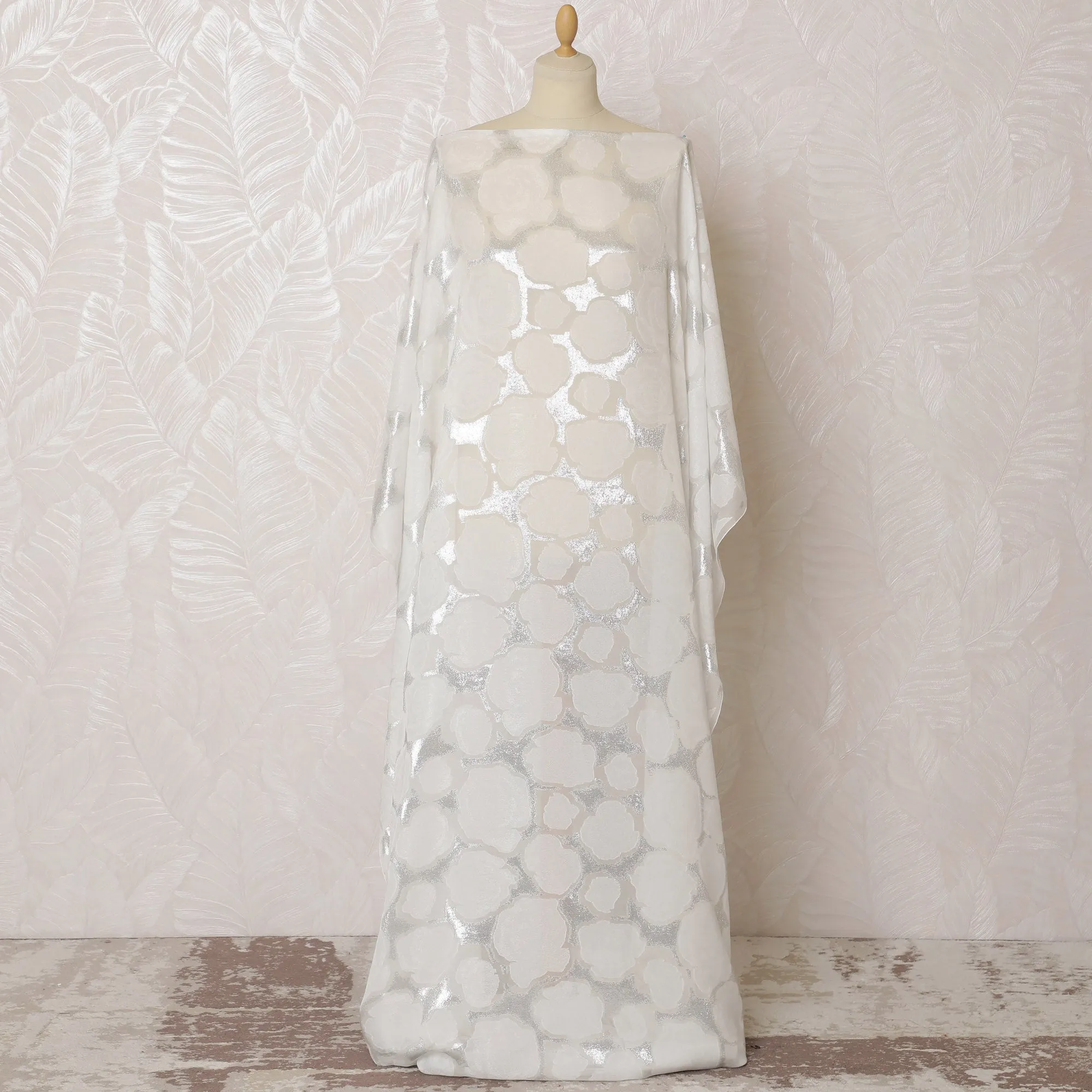 Ivory French Silk Chiffon Fabric with Silver Floral Lurex, Traditional Somali Dirac - 140 cm Width, 3.5 Meters-D20150