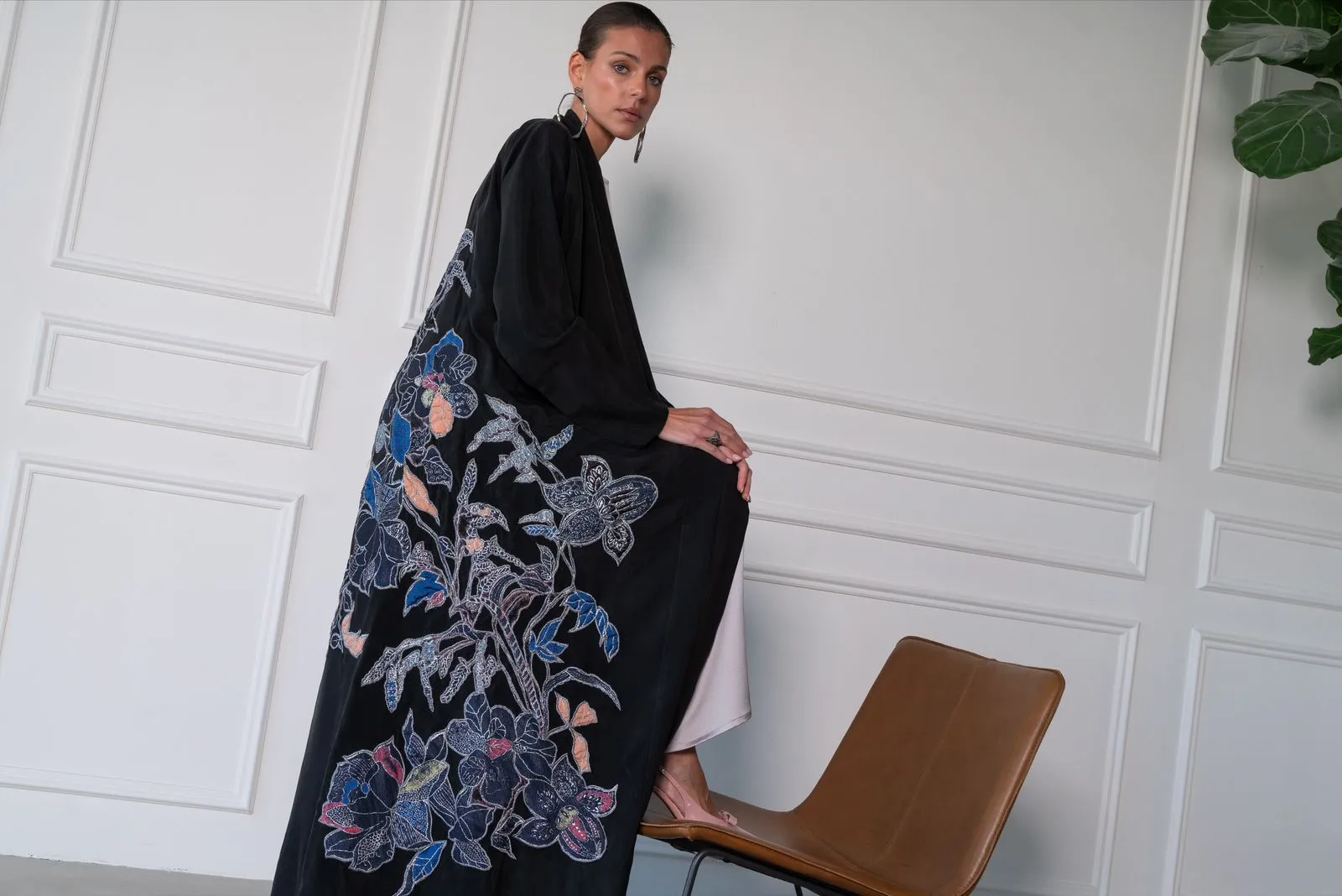 TH1393 ABAYA